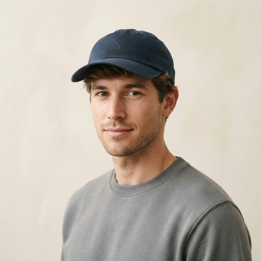 THE FRAME unstructured cap in Navy, on body